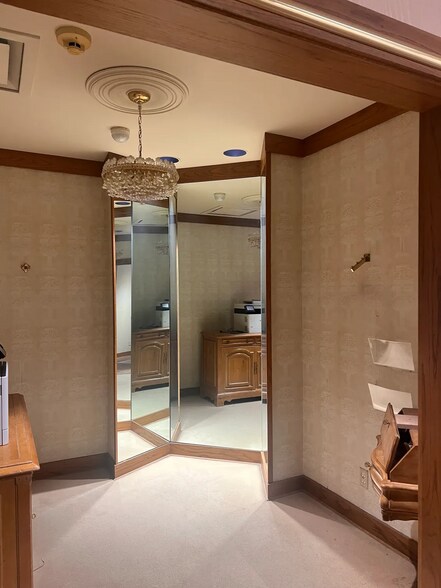 More Photos Of 5601-5645 N Pennsylvania Ave, Oklahoma City General Retail For Lease