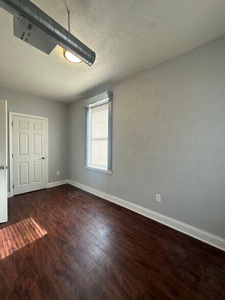More Photos Of 1021 E Carson, Pittsburgh Storefront Retail Residential For Sale