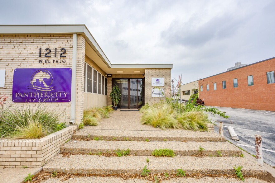 More Photos Of 1212 W El Paso St, Fort Worth Loft Creative Space For Lease