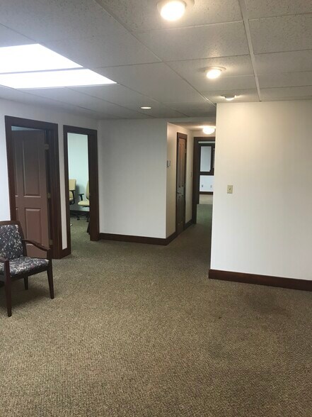 More Photos Of 4831 Darrow Rd, Stow Coworking Space