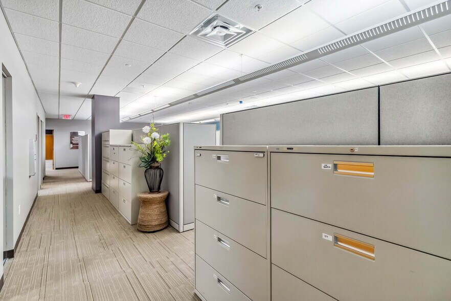 More Photos Of 11002 Lake Hart Dr, Orlando Religious Facility For Lease