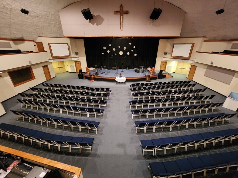 More Photos Of 521 W Grantham Rd, New Bern Specialty For Sale