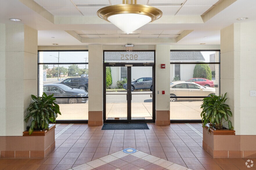 More Photos Of 9625 Surveyor Ct, Manassas Medical For Lease