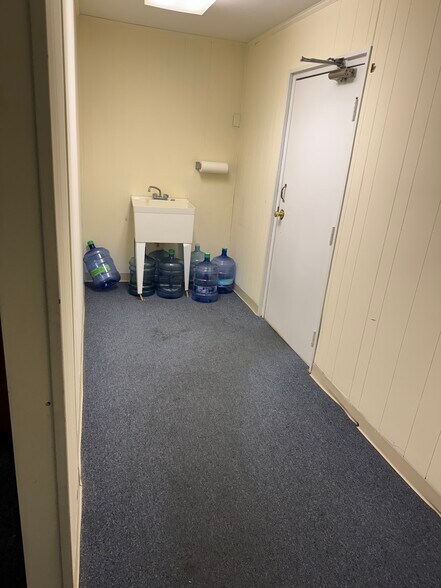 More Photos Of 25367 Lankford Hwy, Onley Light Distribution For Lease