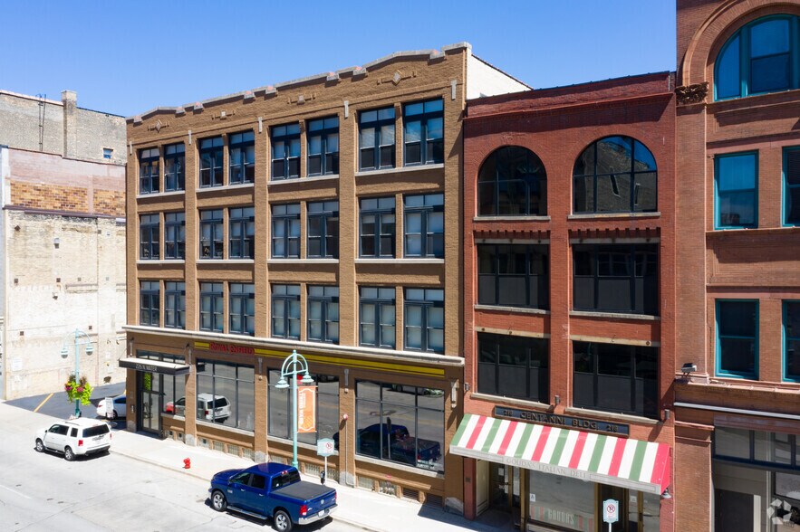 More Photos Of 226 N Water St, Milwaukee Apartments For Sale