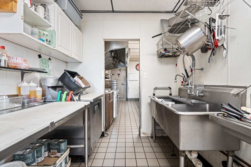 More Photos Of 700 Cattell St, Easton General Retail For Sale