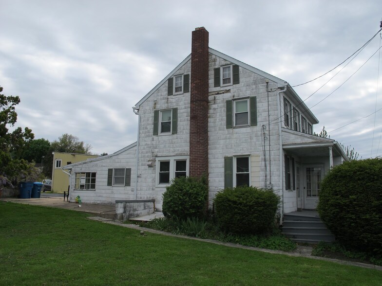 More Photos Of 4056 Marietta Ave, Mount Joy Light Distribution For Lease