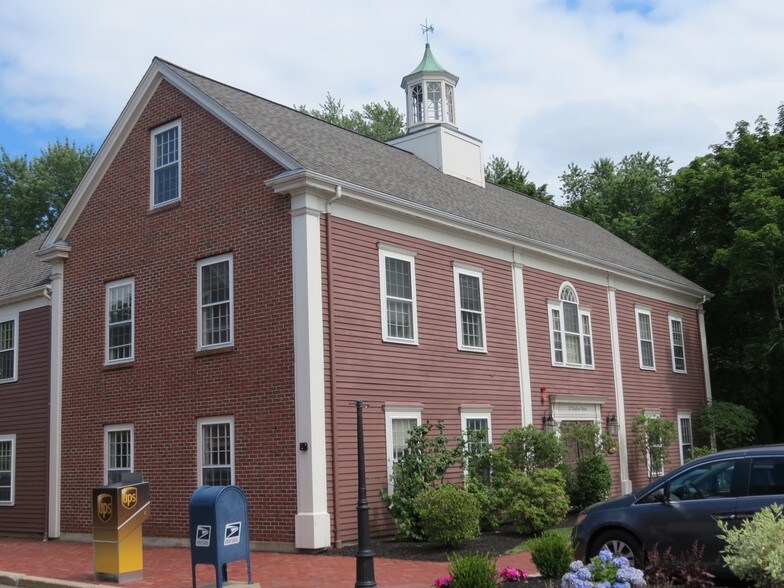 Primary Photo Of 33 Bedford St, Lexington Medical For Lease