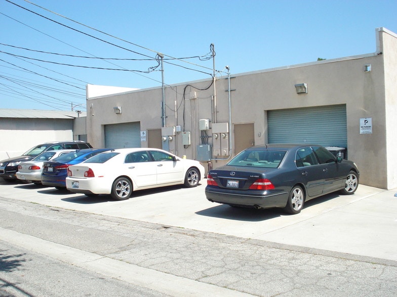 More Photos Of 815-817 S Victory Blvd, Burbank Storefront Retail Office For Lease