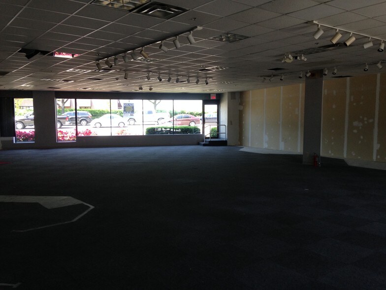 More Photos Of 161-169 Jennifer Rd, Annapolis Unknown For Lease