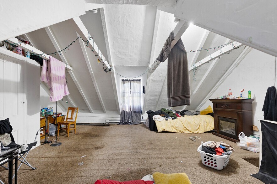 More Photos Of 125 W State St, Kennett Square Apartments For Sale