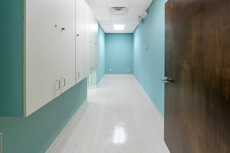 More Photos Of 271 Route 25A, Wading River Medical For Lease