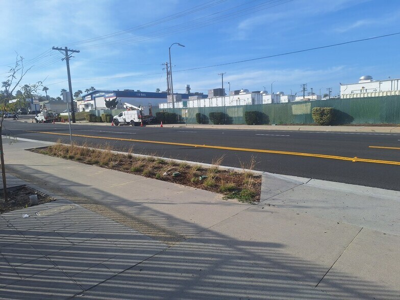 More Photos Of 939 W Main St, El Cajon General Retail For Sale