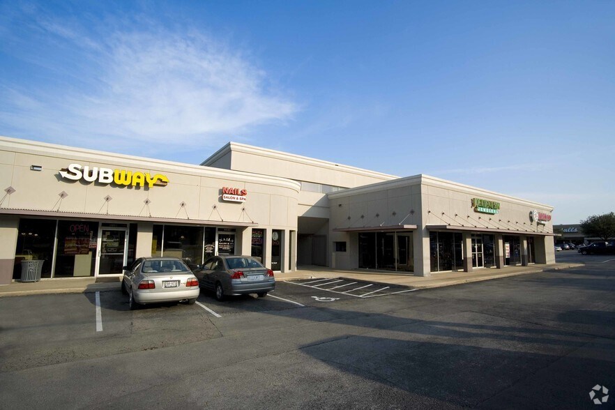 More Photos Of 5501-5517 Balcones Dr, Austin Unknown For Lease