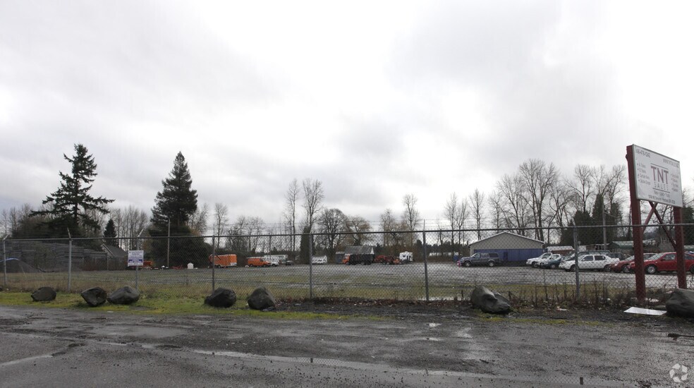 More Photos Of 10820 NE Simpson St, Portland Land For Sale