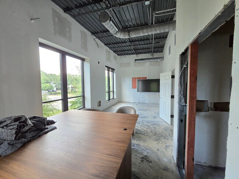 More Photos Of 701 Mutual Ct, Raleigh Office For Lease