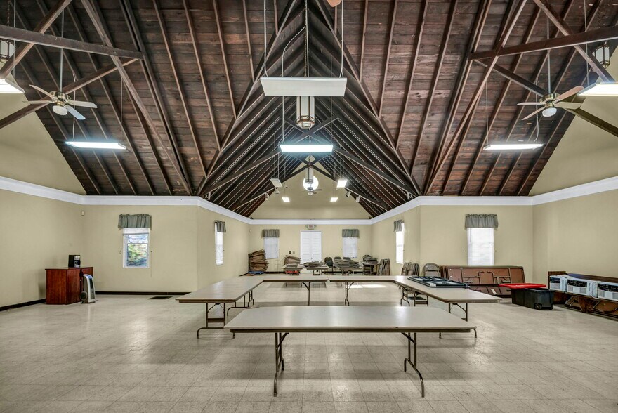 More Photos Of 15715 Libby Rd, Maple Heights General Retail For Sale