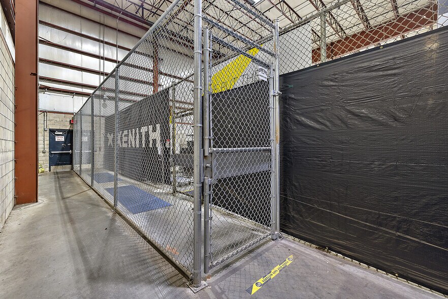 More Photos Of 4333-4335 W Fort St, Detroit Distribution For Lease