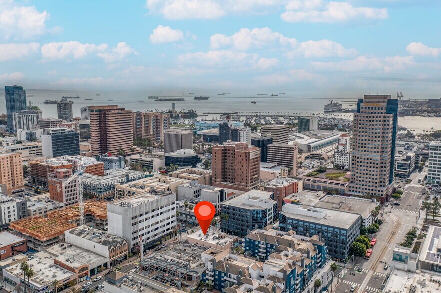 More Photos Of 219 Pine Ave, Long Beach Storefront For Lease