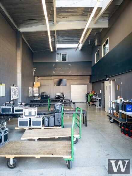 More Photos Of 13428 Beach Ave, Marina Del Rey Warehouse For Lease