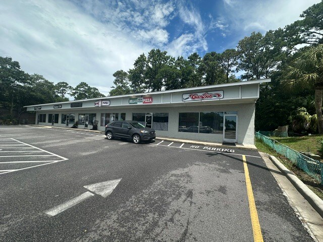 More Photos Of 10136 Beach Dr SW, Calabash General Retail For Lease