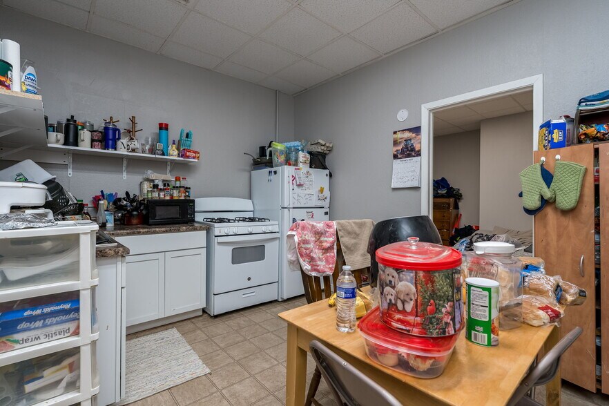 More Photos Of 138 N Main St, Janesville Storefront Retail Residential For Sale