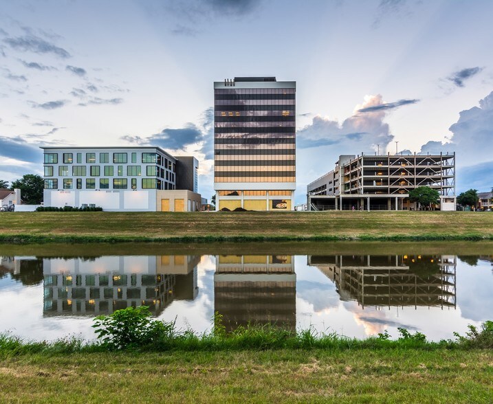 More Photos Of 1751 River Run, Fort Worth Office For Lease