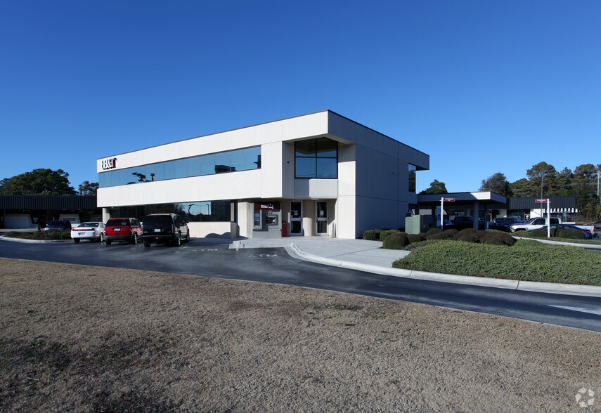More Photos Of 4408 Arendell St, Morehead City Bank For Lease
