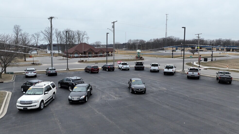 More Photos Of 115 N 6th St, Monticello General Retail For Sale