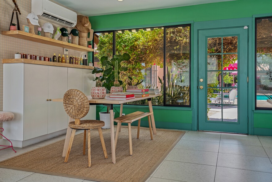 More Photos Of 555 S Warm Sands Dr, Palm Springs Hotel For Sale