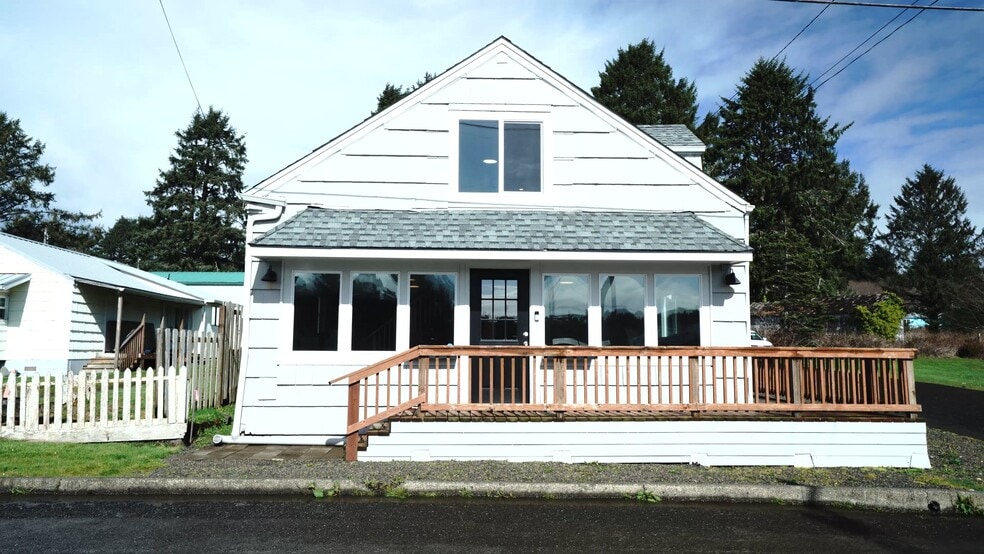 Primary Photo Of 40 Main St, Pacific Beach Office For Sale