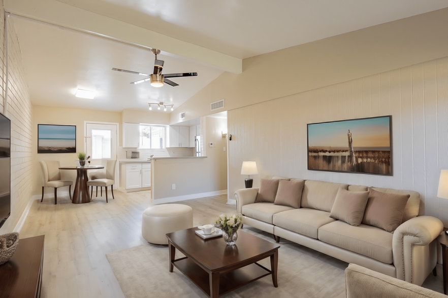 More Photos Of 2620 N 40th St, Phoenix Apartments For Sale