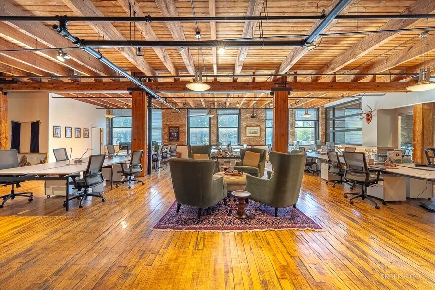More Photos Of 1123 W Washington Blvd, Chicago Office For Lease