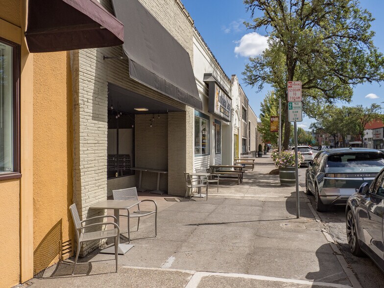 More Photos Of 503 E 1st St, Newberg Storefront For Sale