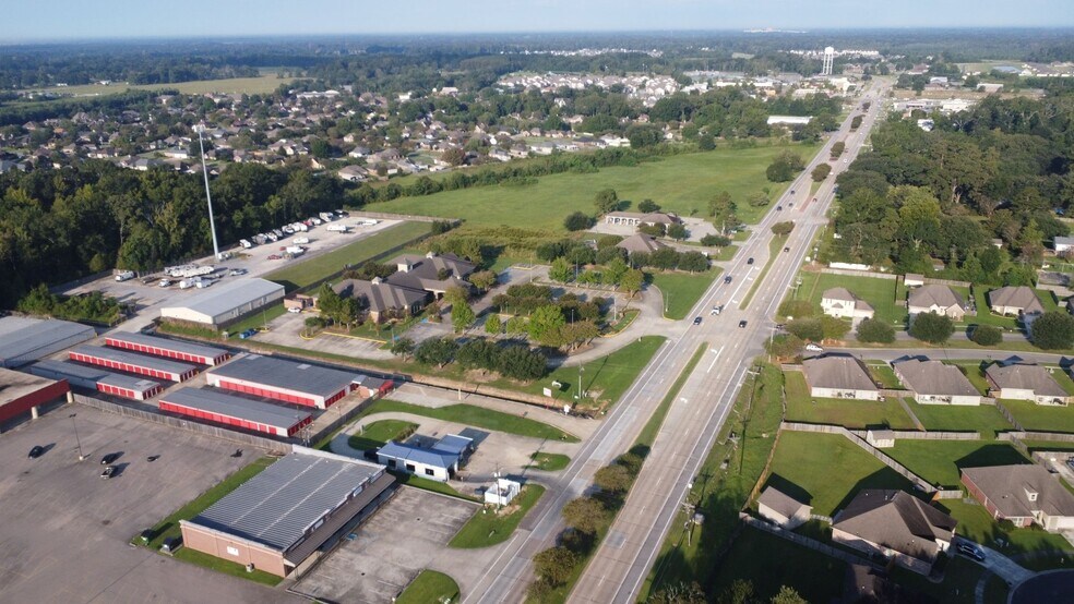 More Photos Of 2030 Church St, Zachary Carwash For Sale