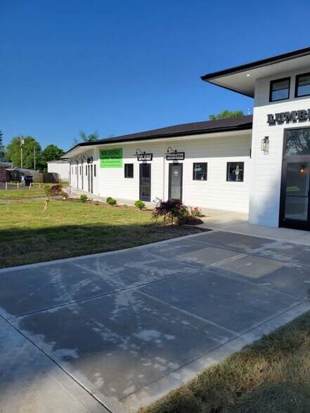 More Photos Of 200 S Pendleton Ave, Pendleton General Retail For Sale