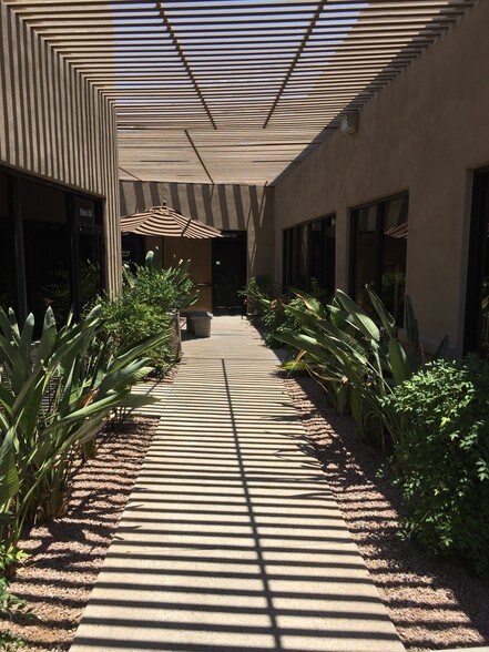 More Photos Of 10304 N Hayden Rd, Scottsdale Office For Lease