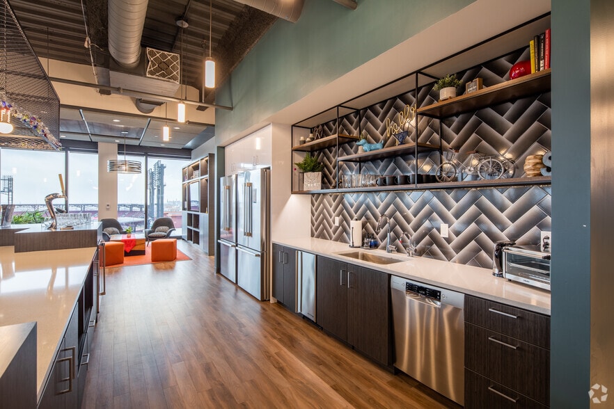 More Photos Of 6 Cardinal Way, Saint Louis Office For Lease