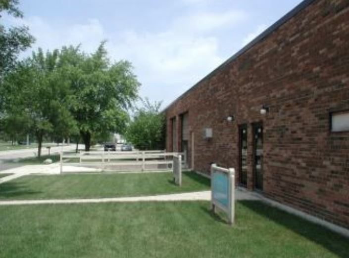 More Photos Of 803-907 Industrial Dr, West Chicago Warehouse For Lease