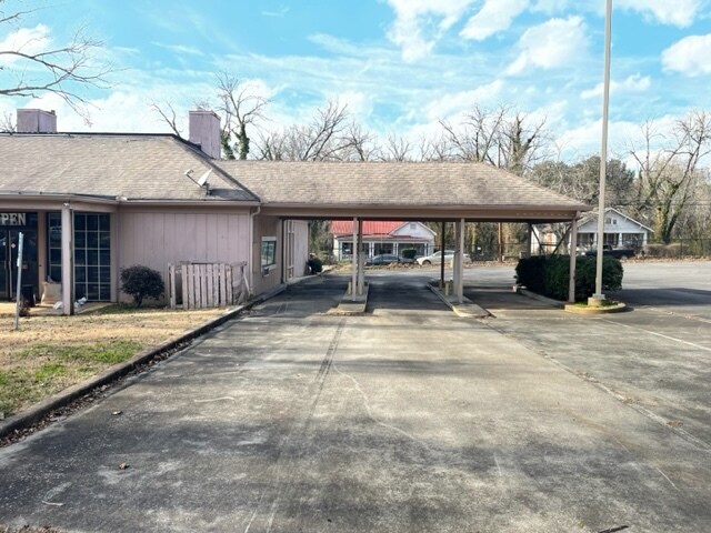 More Photos Of 510 Calhoun Ave NE, Rome Bank For Sale