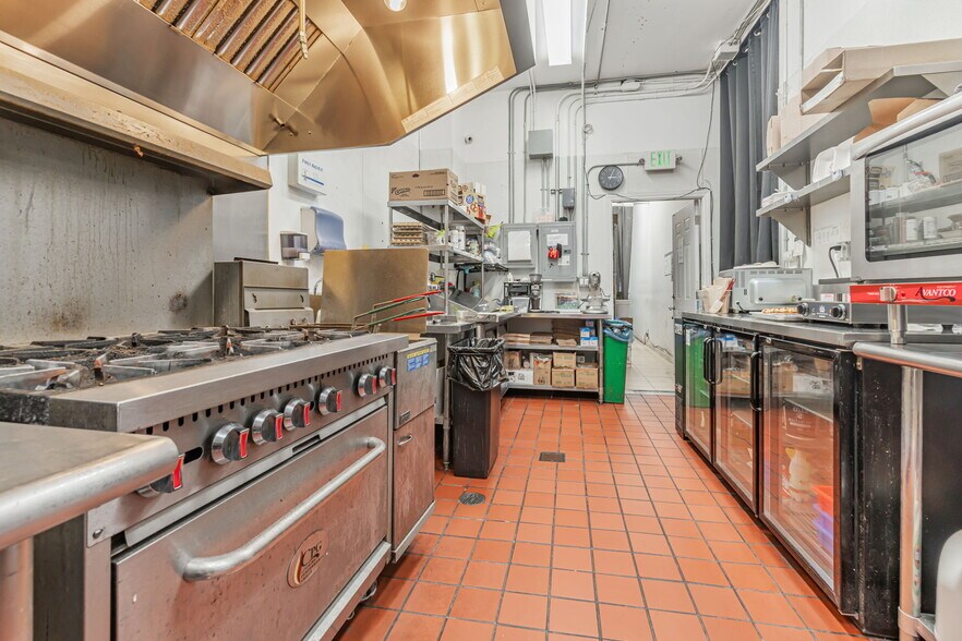 More Photos Of 1014 Clement St, San Francisco Storefront Retail Office For Sale