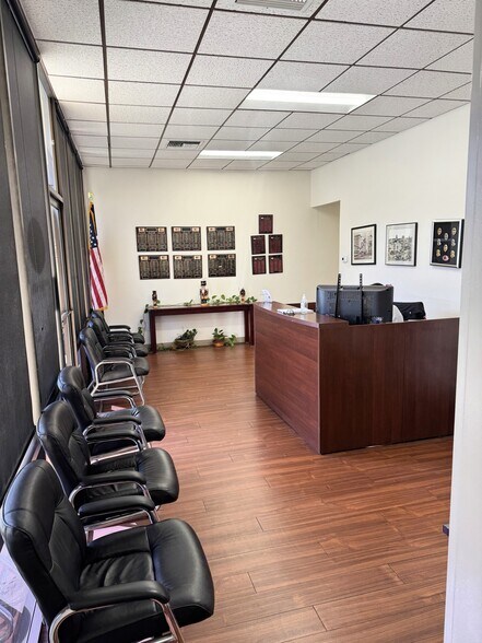 More Photos Of 4616 Mission Gorge Pl, San Diego Office For Sale