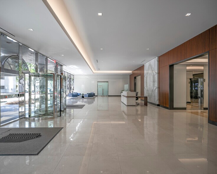 More Photos Of 10375 Richmond Ave, Houston Office For Lease