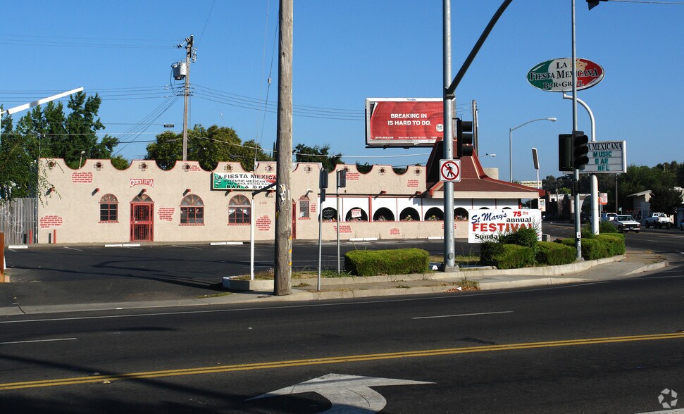 More Photos Of 6438 Elvas Ave, Sacramento Restaurant For Sale