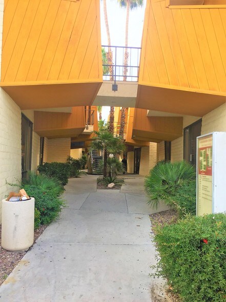 More Photos Of 1700 E Desert Inn Rd, Las Vegas Office Residential For Lease