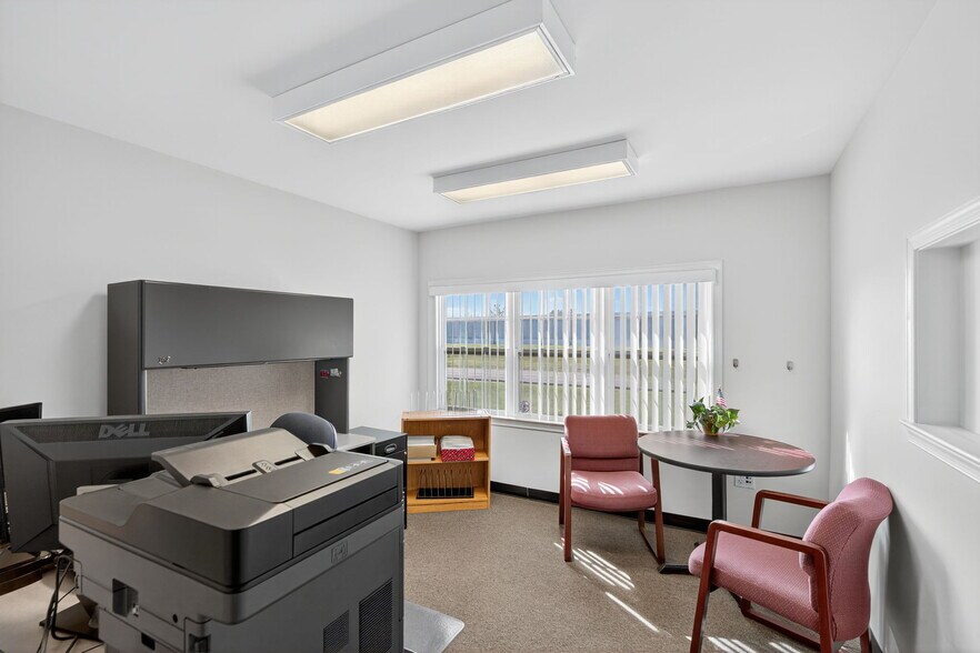 More Photos Of 6614 Ruppsville Rd, Allentown Office For Lease