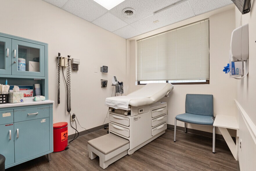 More Photos Of 9650 Santiago Rd, Columbia Medical For Sale