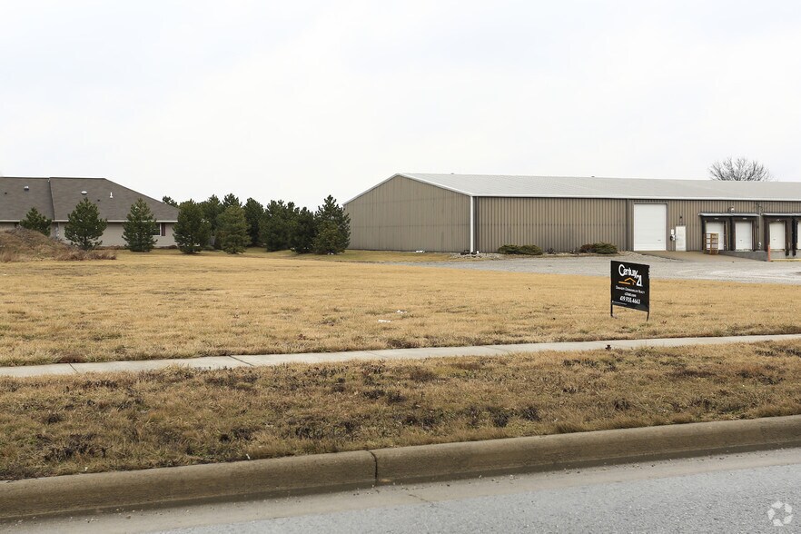 More Photos Of 347 E Walton St, Willard Land For Lease