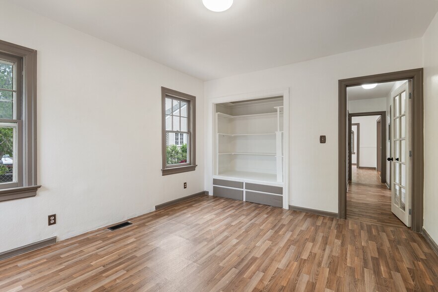 More Photos Of 191 SW 5th Ave, Ontario Specialty For Sale