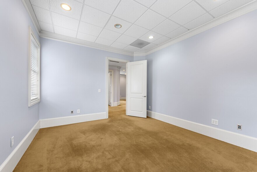 More Photos Of 3475 Dallas Hwy, Marietta Office For Lease